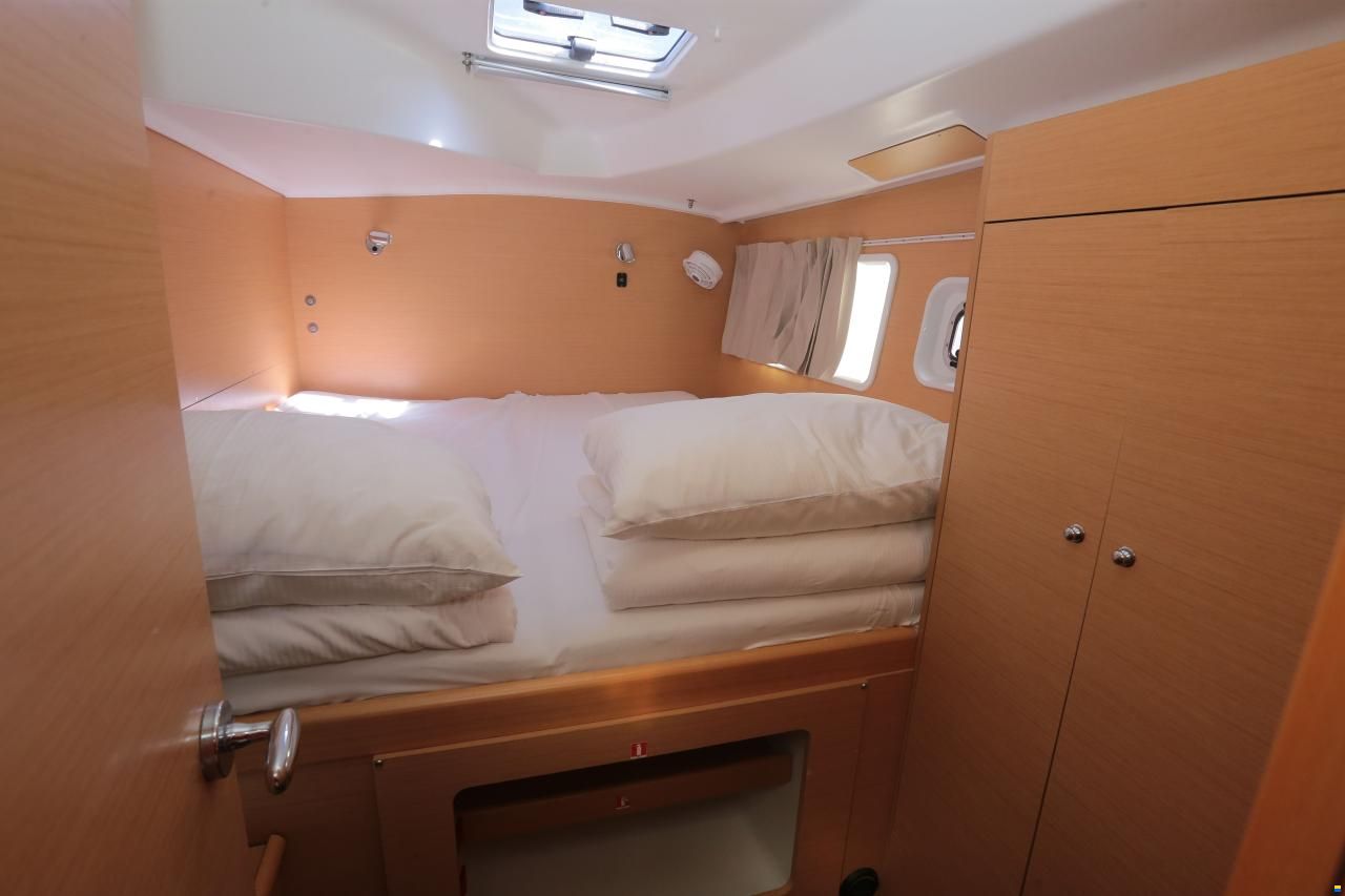 Lagoon 380