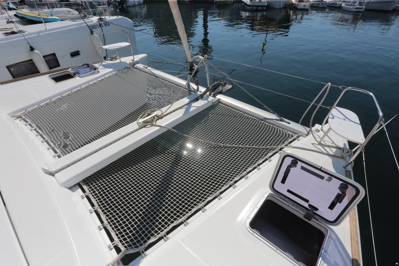 Lagoon 380