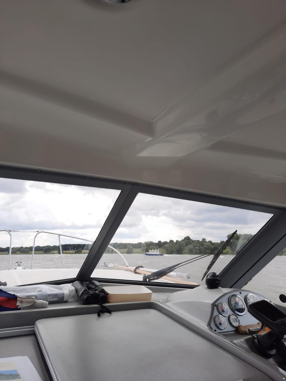 Bayliner Discovery 246 HT