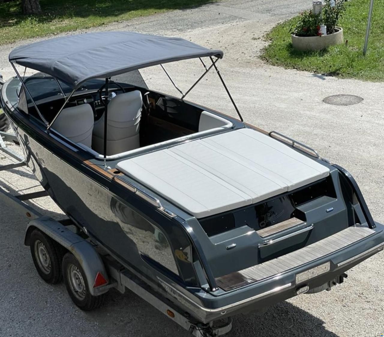 Lex Boats eLex610