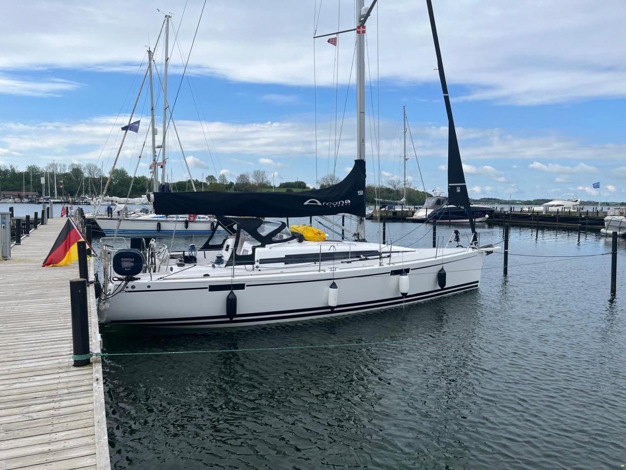 Arcona 385