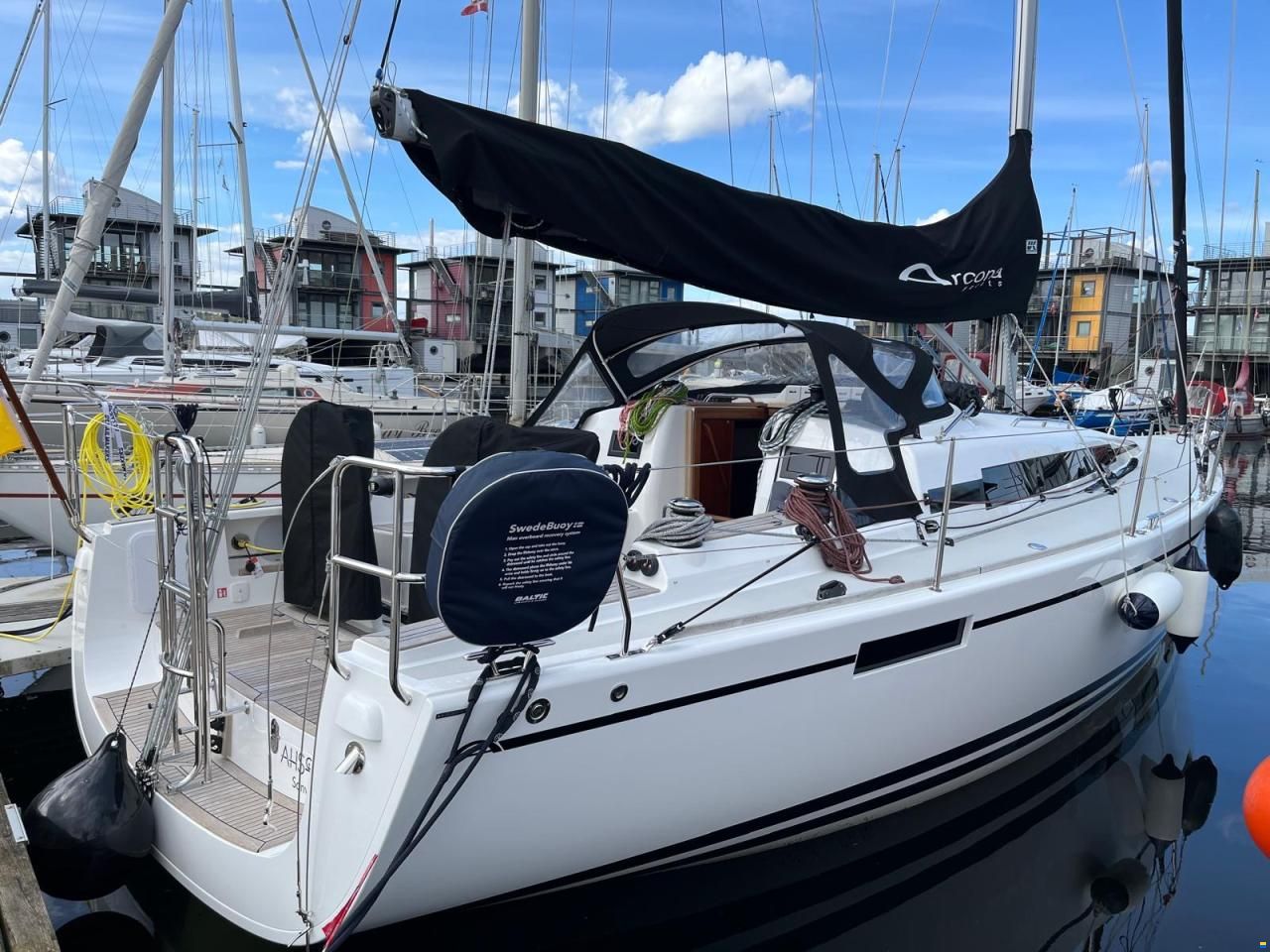 Arcona 385
