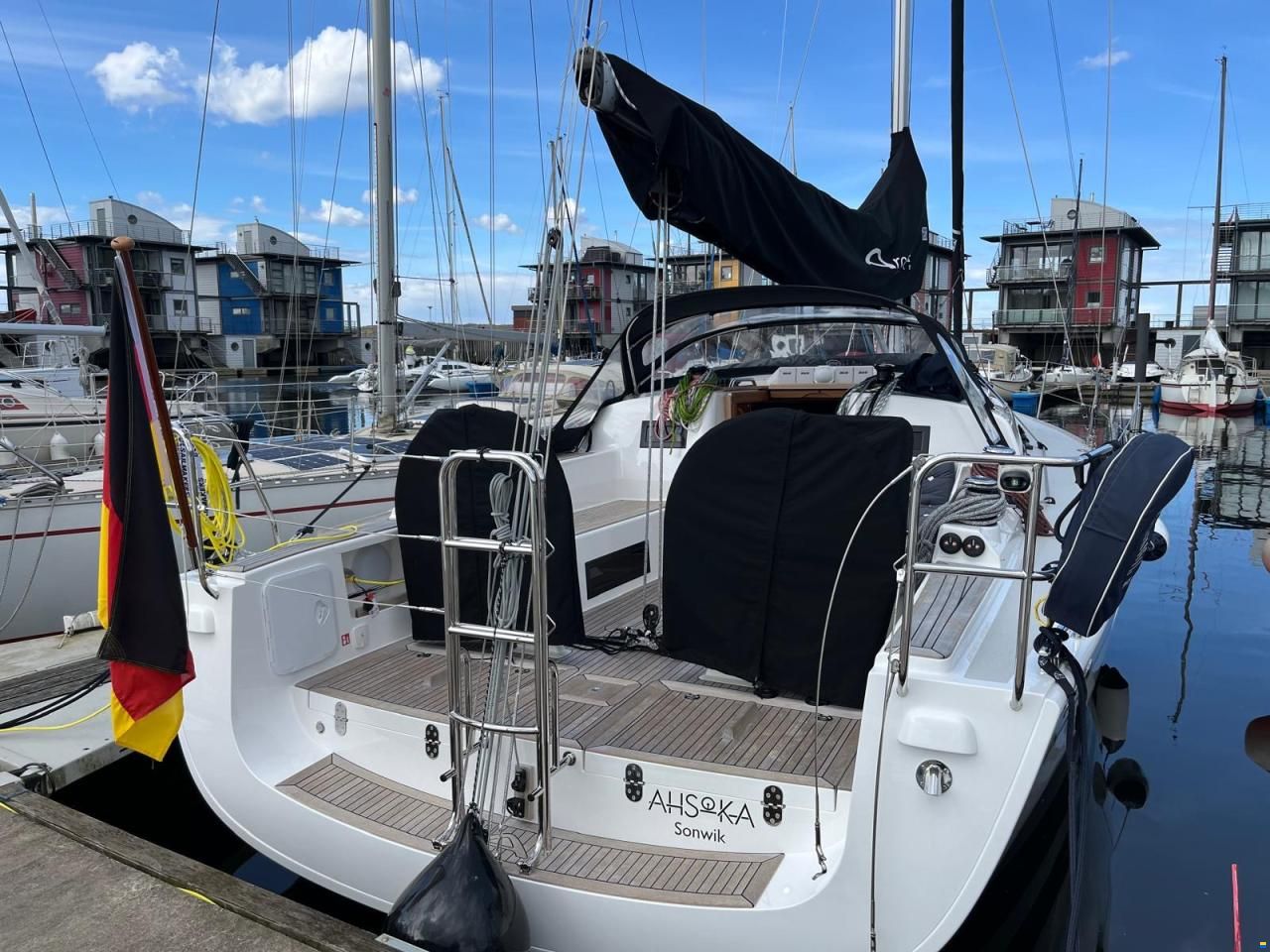 Arcona 385