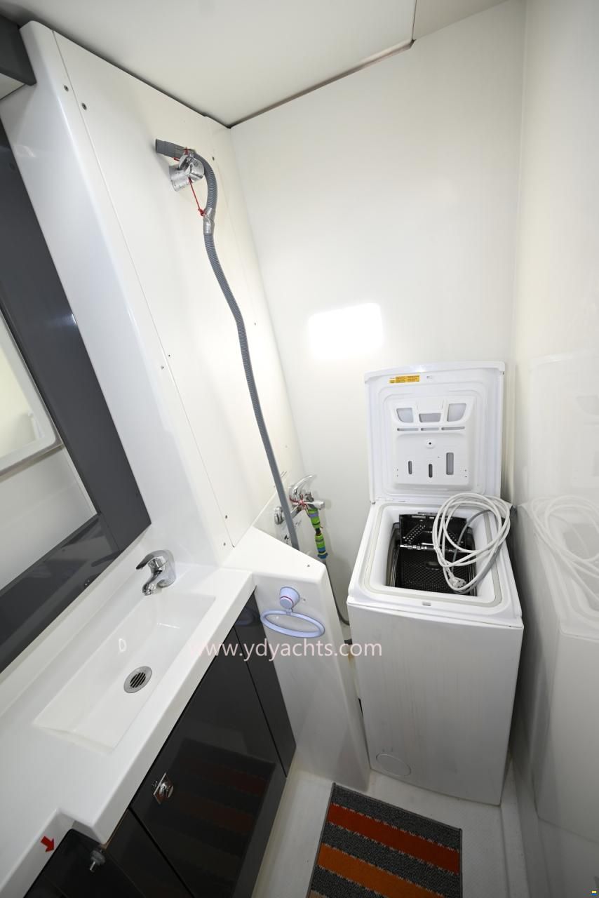 Fountaine Pajot Helia 44