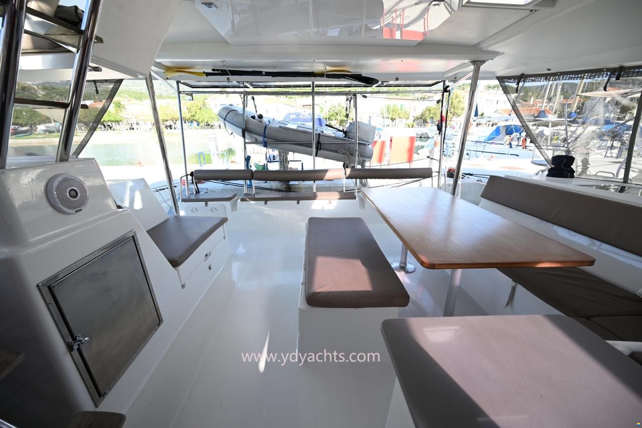 Fountaine Pajot Helia 44