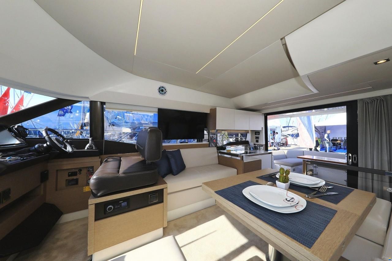 Prestige 460