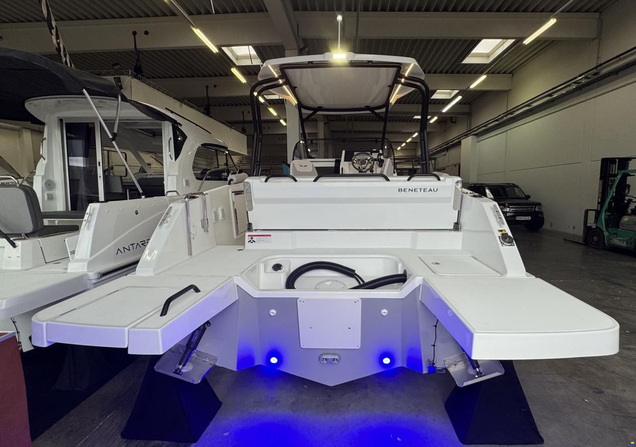 Beneteau Flyer 8 Sundeck