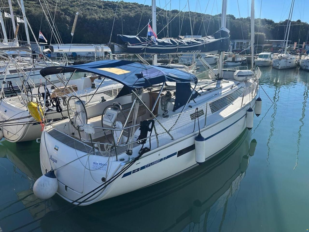 Bavaria Cruiser 37
