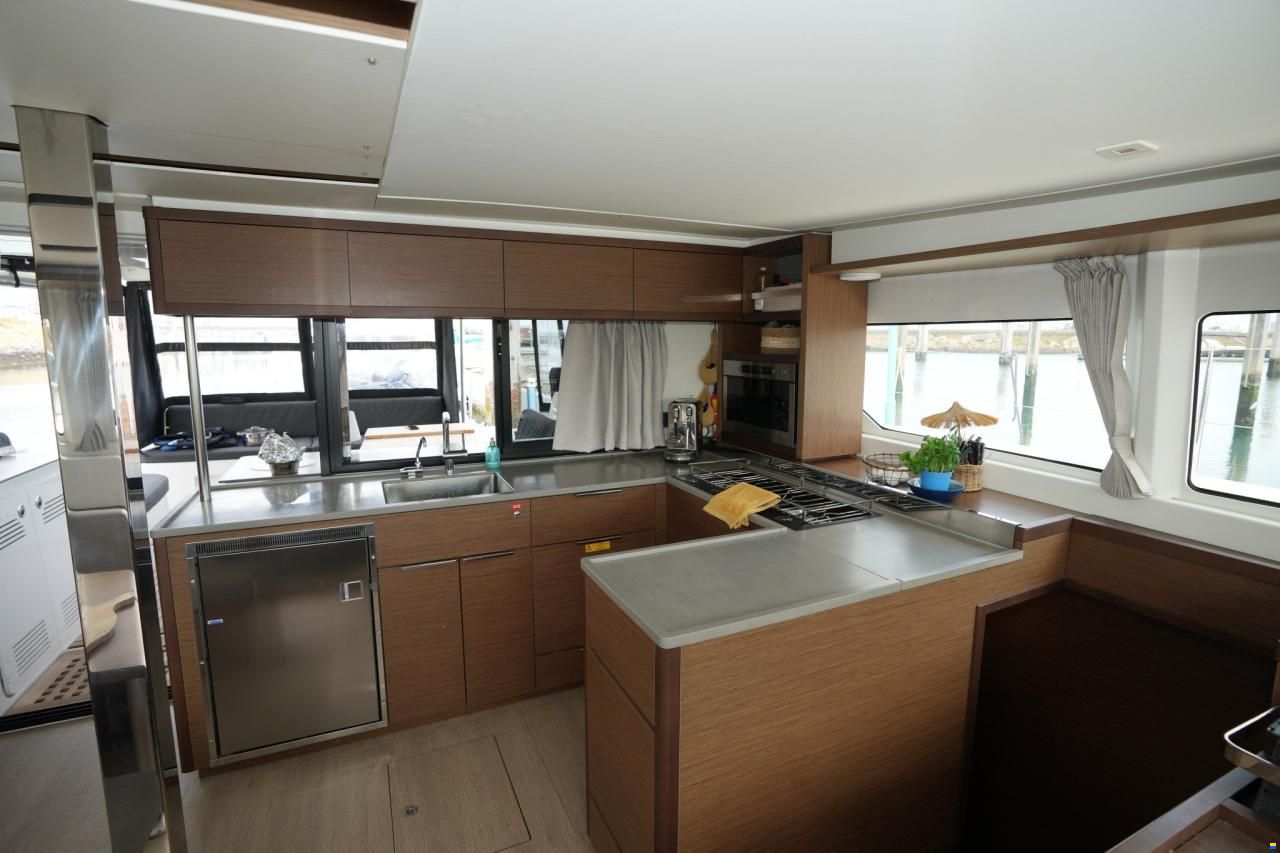Lagoon 46