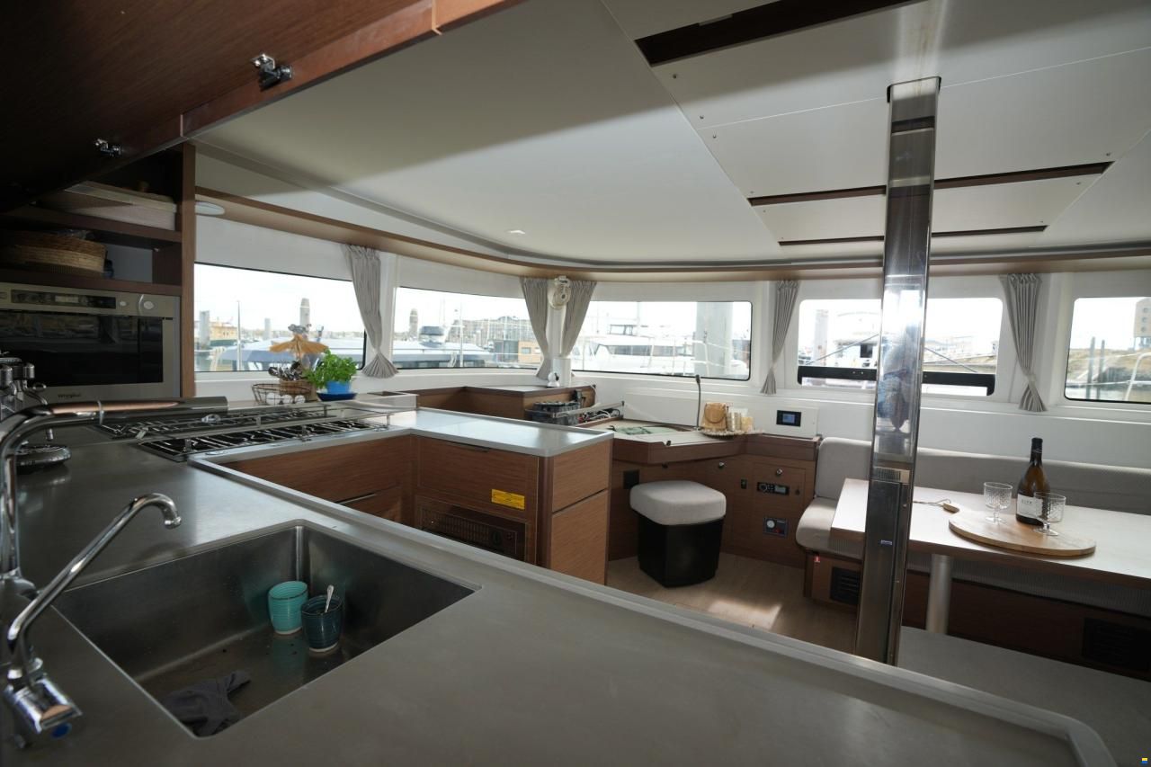 Lagoon 46