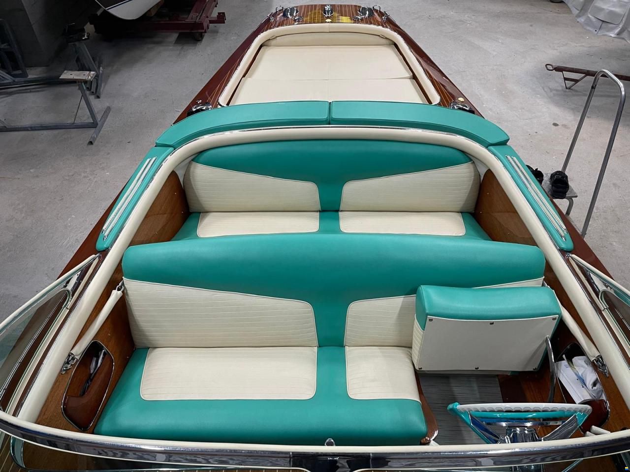 Riva Triton