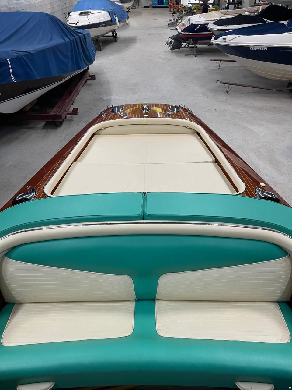 Riva Triton