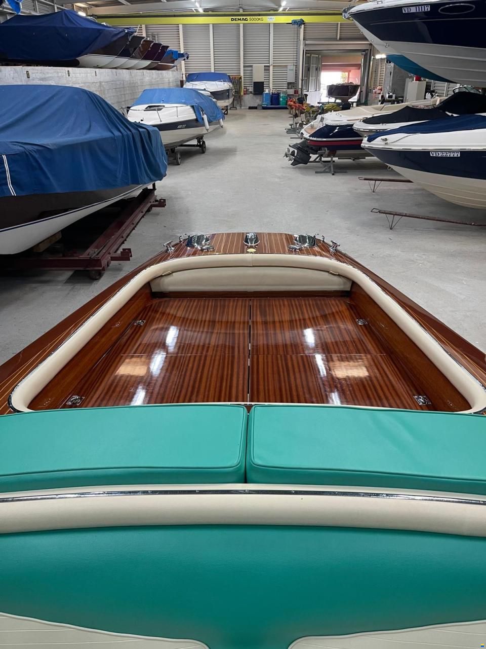 Riva Triton