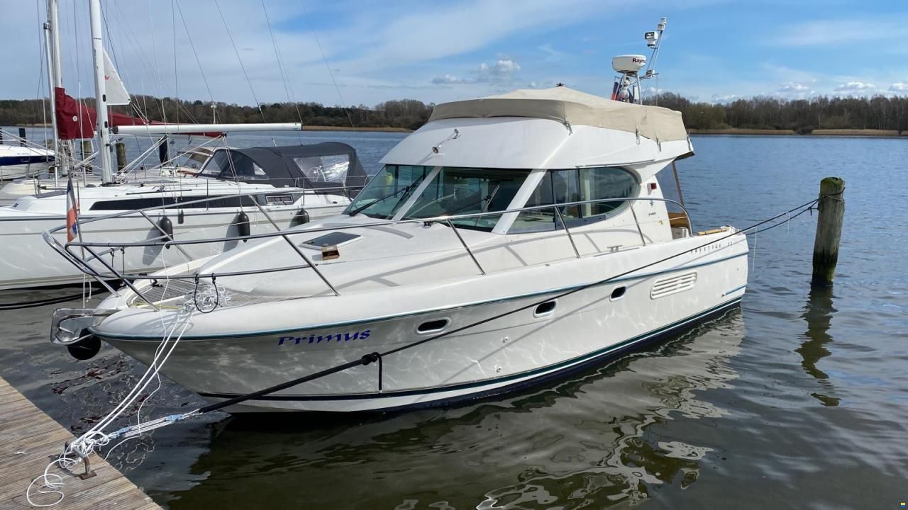 Jeanneau Prestige 32 Fly