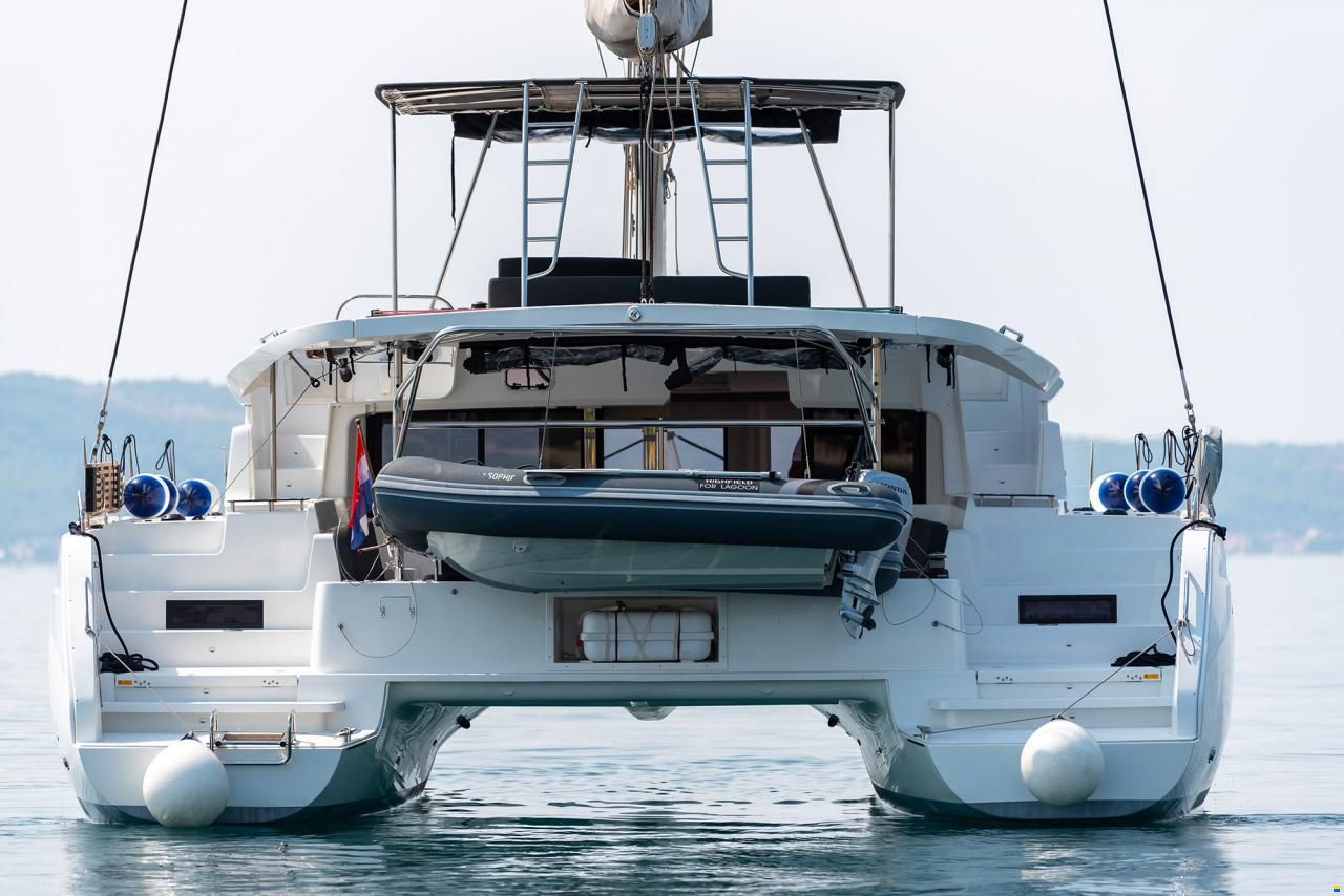 Lagoon 46
