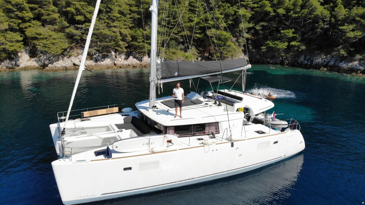 Lagoon 450 F