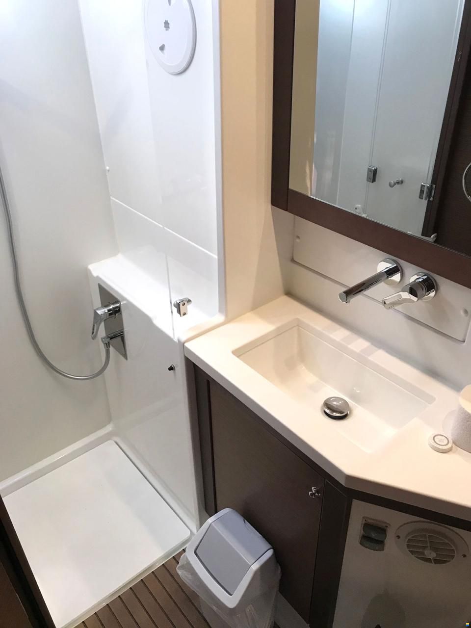 Lagoon 450 F