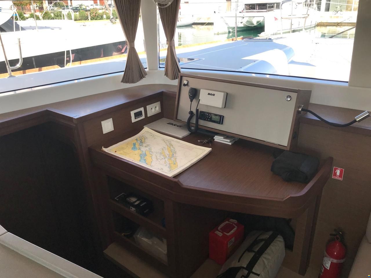 Lagoon 450 F