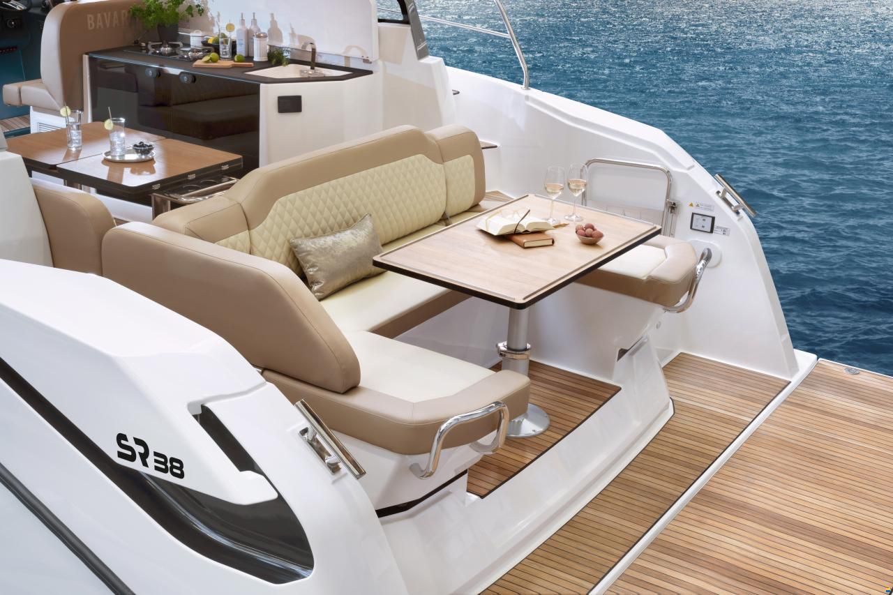 Bavaria SR38 HT Inkl. kostenloser Liegeplatz am
