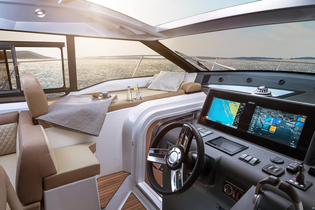 Bavaria SR38 HT Inkl. kostenloser Liegeplatz am