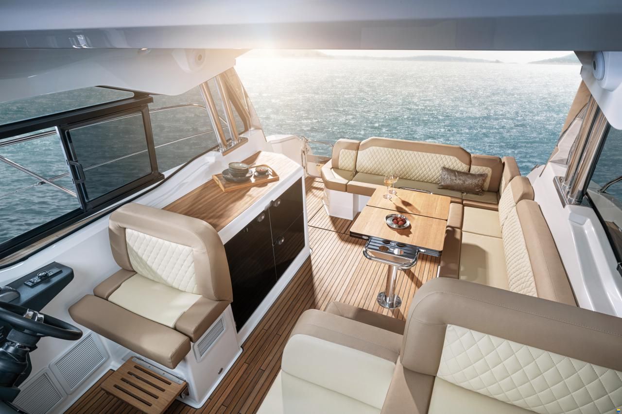 Bavaria SR38 HT Inkl. kostenloser Liegeplatz am