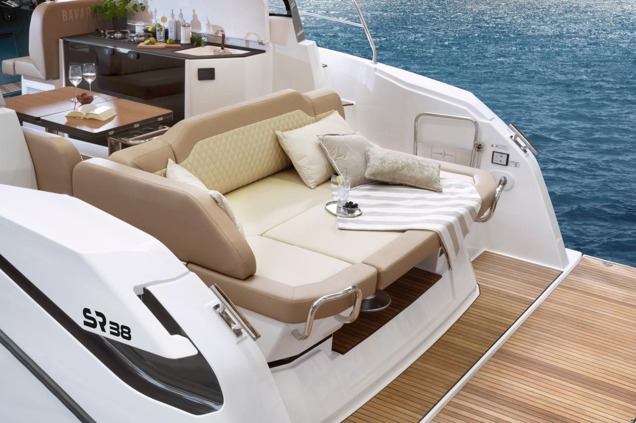 Bavaria SR38 HT Inkl. kostenloser Liegeplatz am