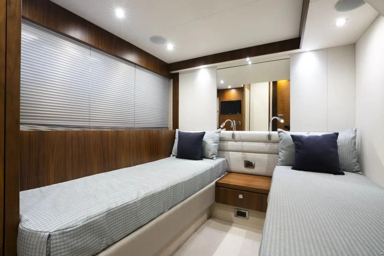 Sunseeker Manhattan 66