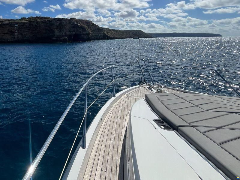 Sunseeker Predator 74 XPS