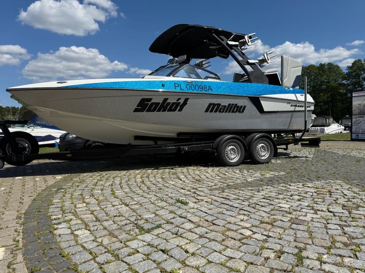 Malibu Wakesetter 22 MXZ