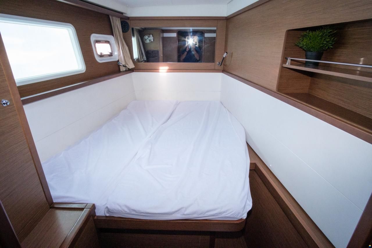 Lagoon 450f