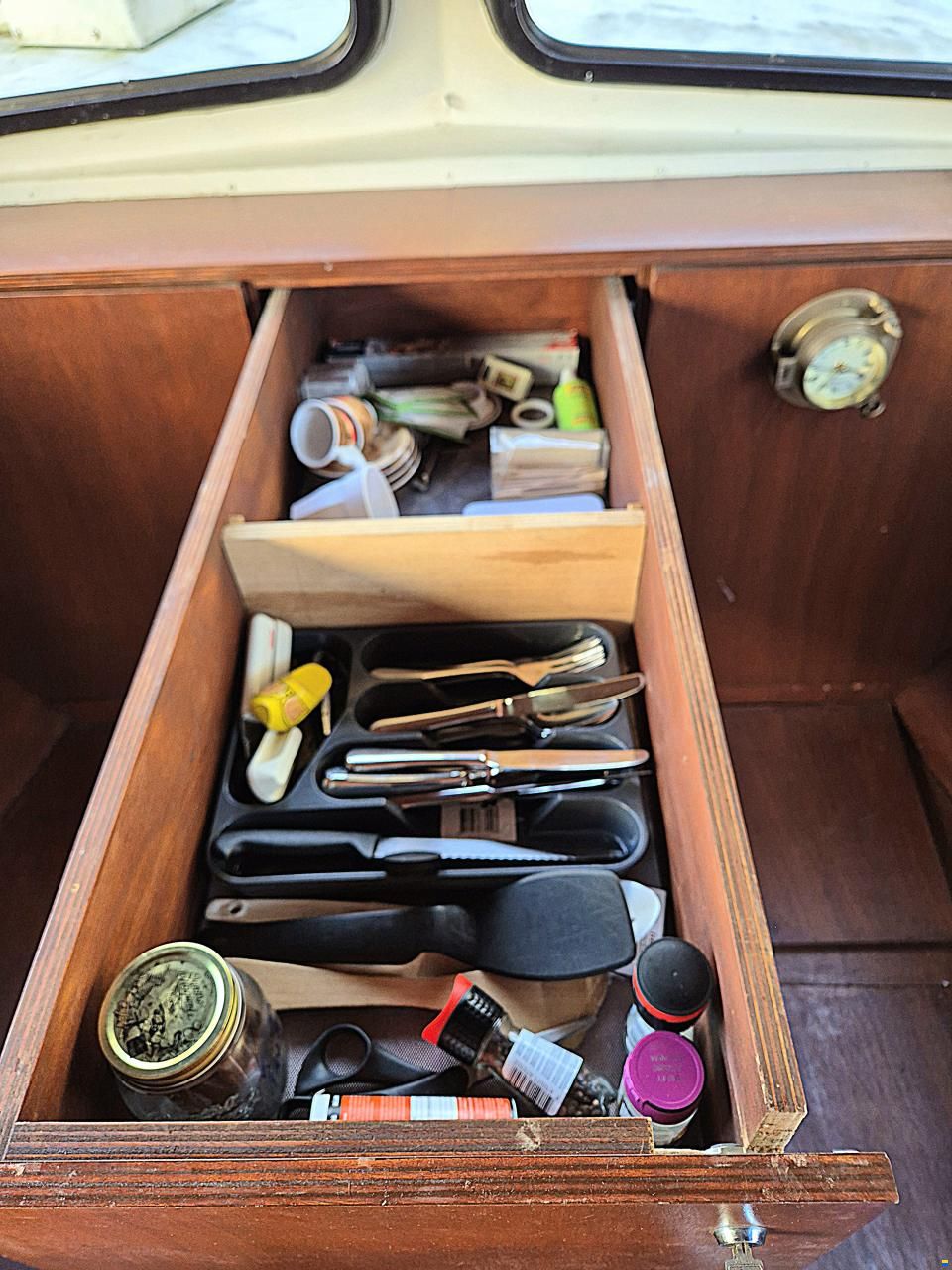 Braassemkruiser 800, NL