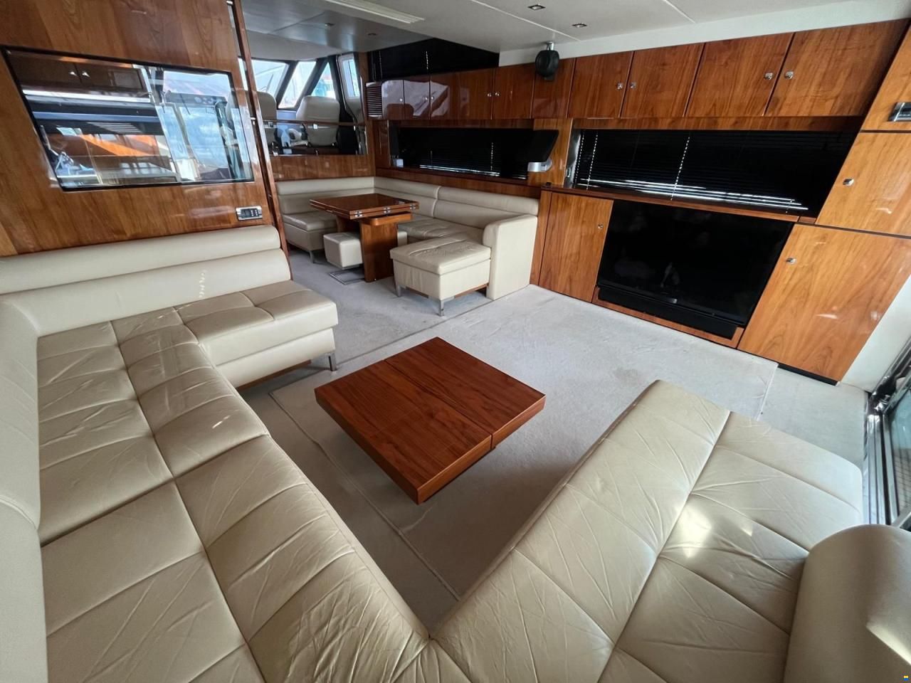 Fairline Squadron 65