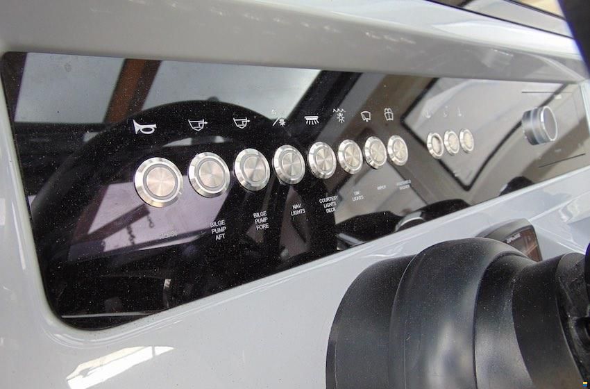 Navan S 30 inkl. 2x F300 PS V8