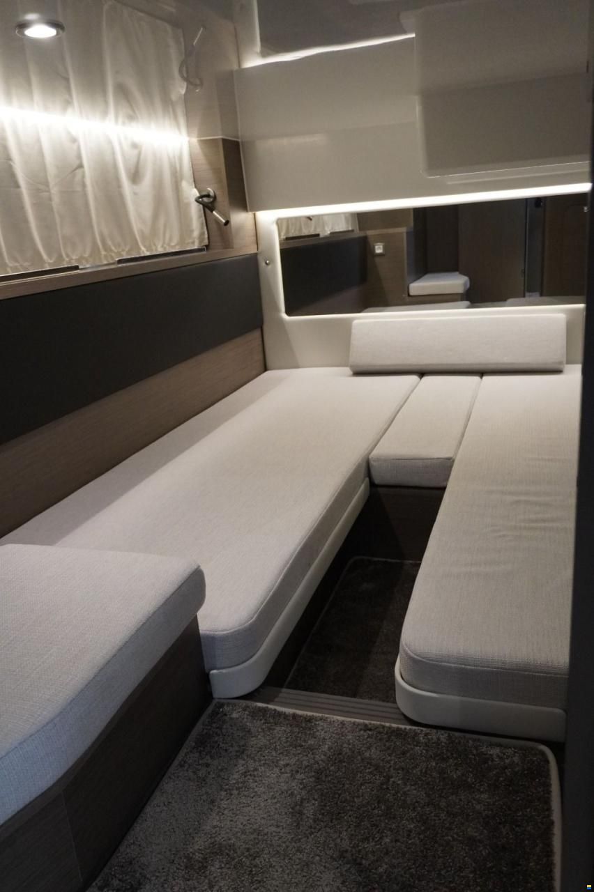 Jeanneau Merry Fisher  12.95