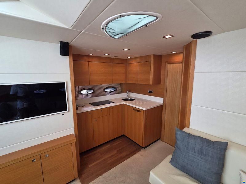 Sunseeker Portofino 48
