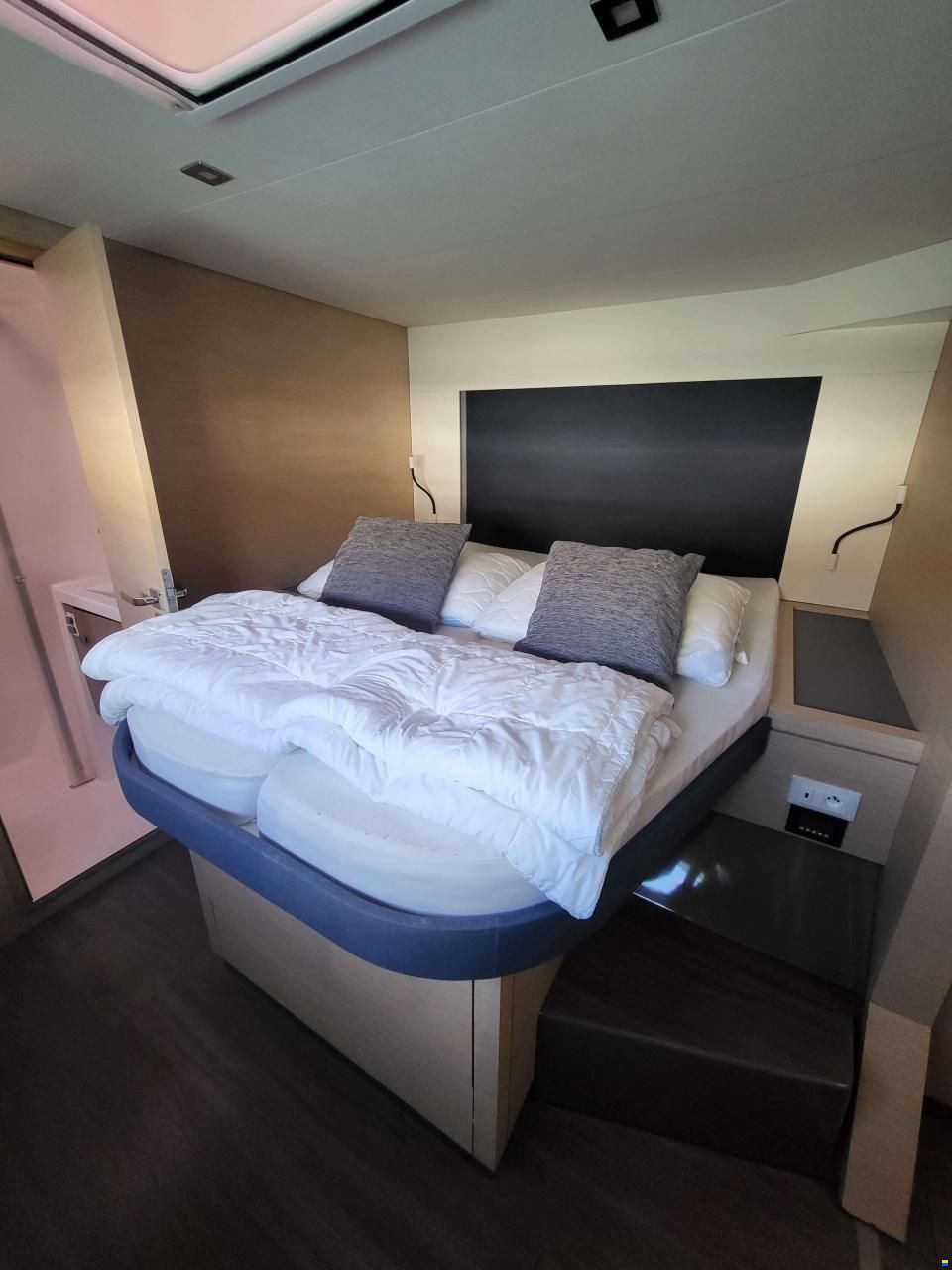 Fountaine Pajot SAONA 47