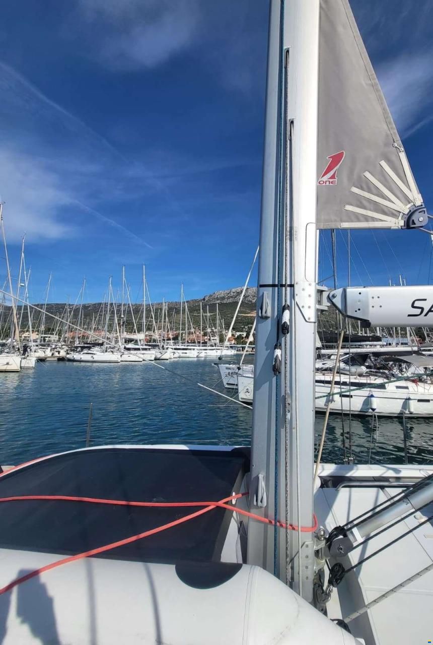Beneteau OCEANIS 55
