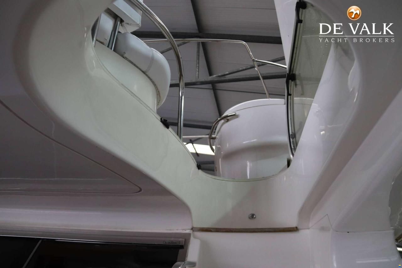 Azimut 68 Plus