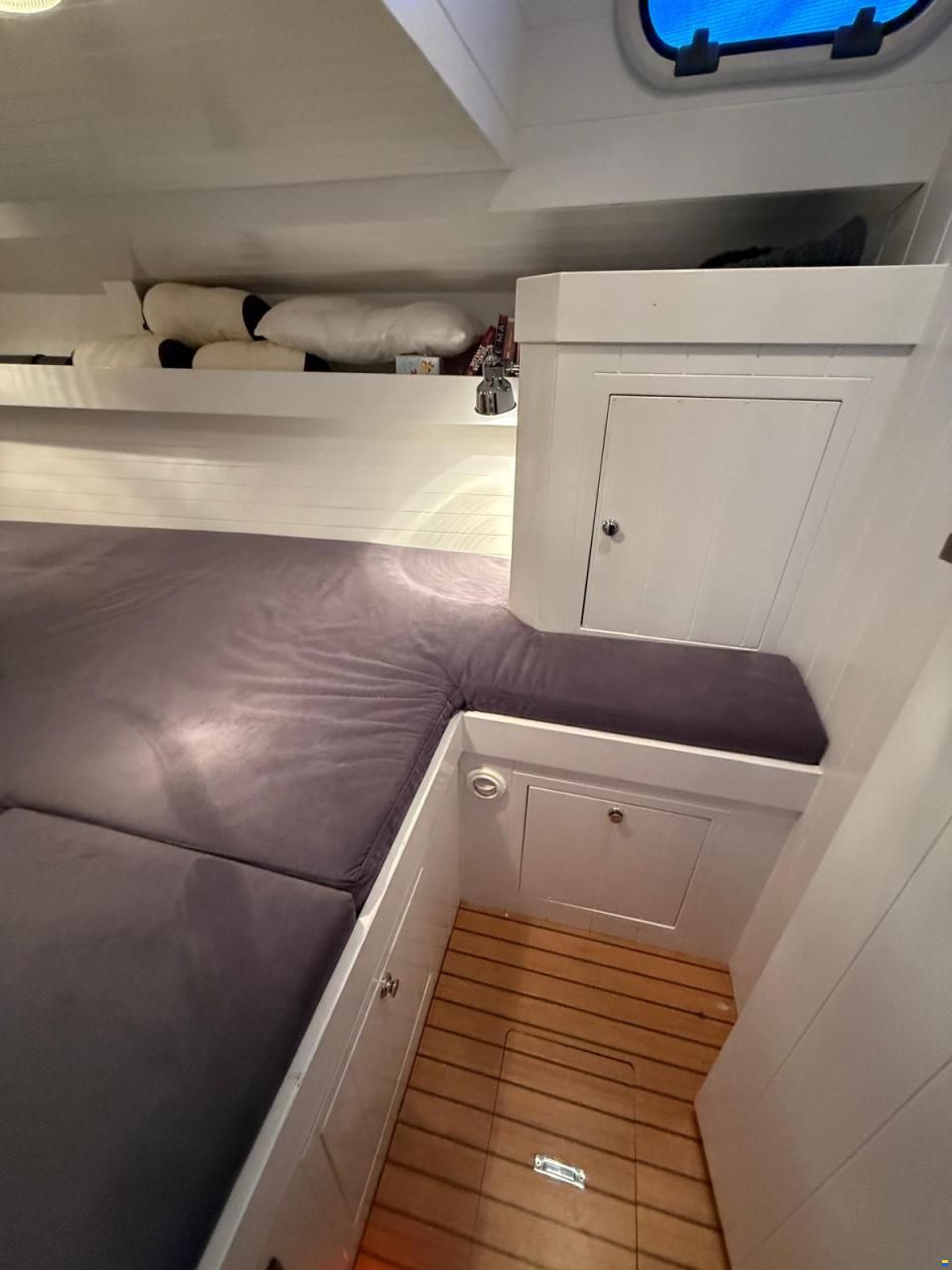 Nauticat JANMOR 33