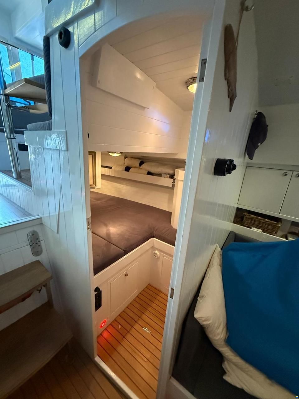 Nauticat JANMOR 33