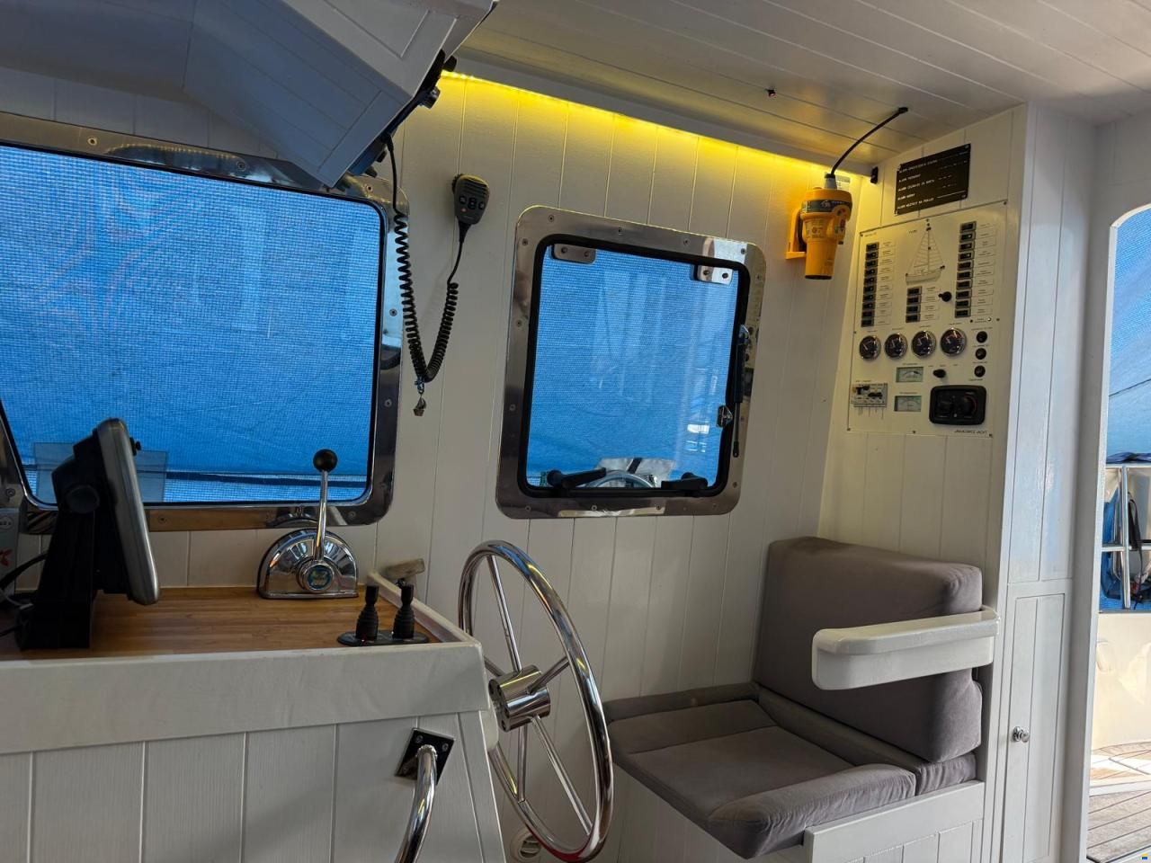 Nauticat JANMOR 33