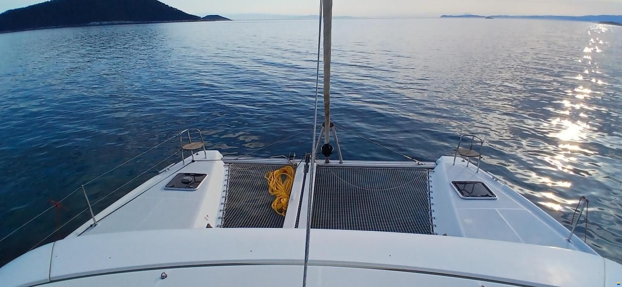 Lagoon 42