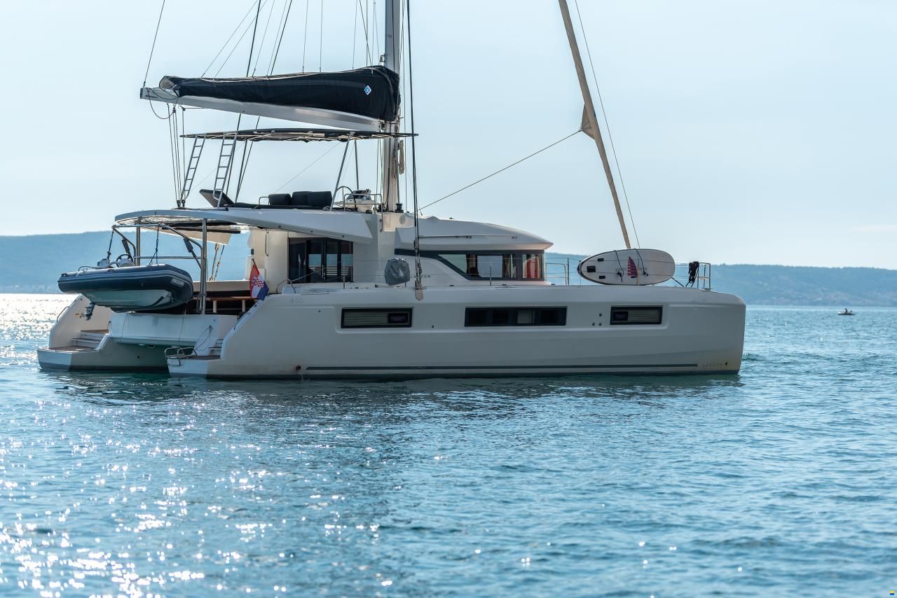 Lagoon 50