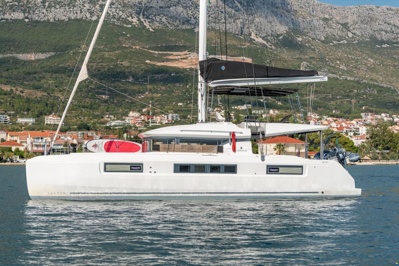 Lagoon 50