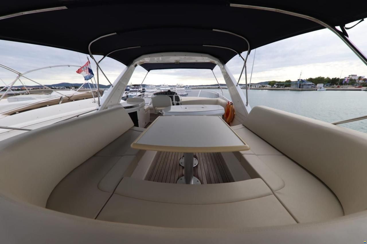 Sealine T60