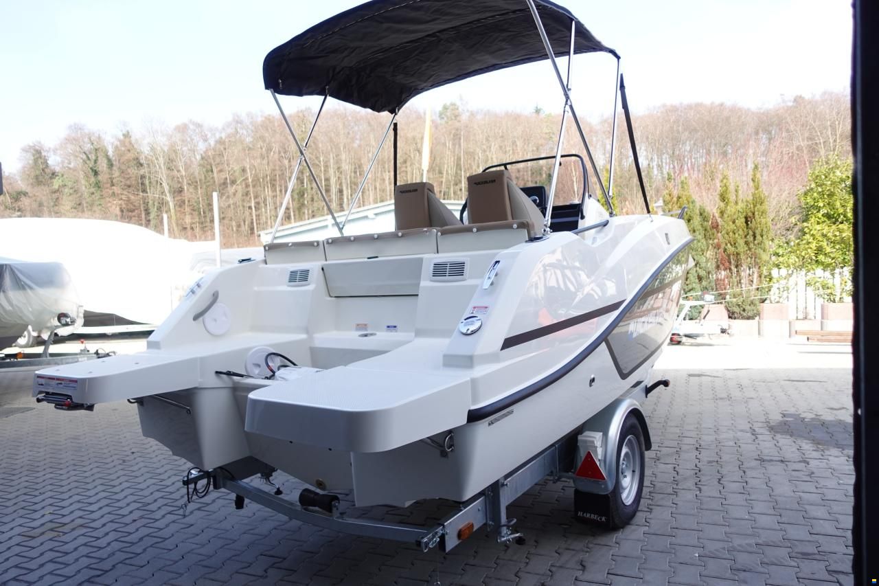 Quicksilver Activ 555 Open & Trailer (auf Lager)