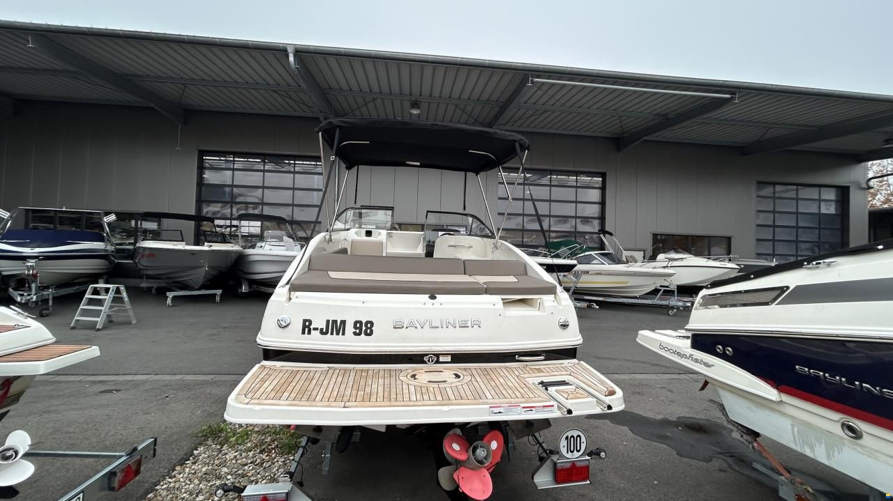 Bayliner 742 R