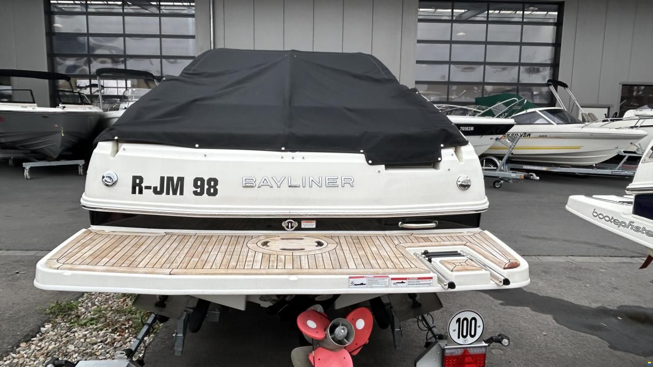Bayliner 742 R