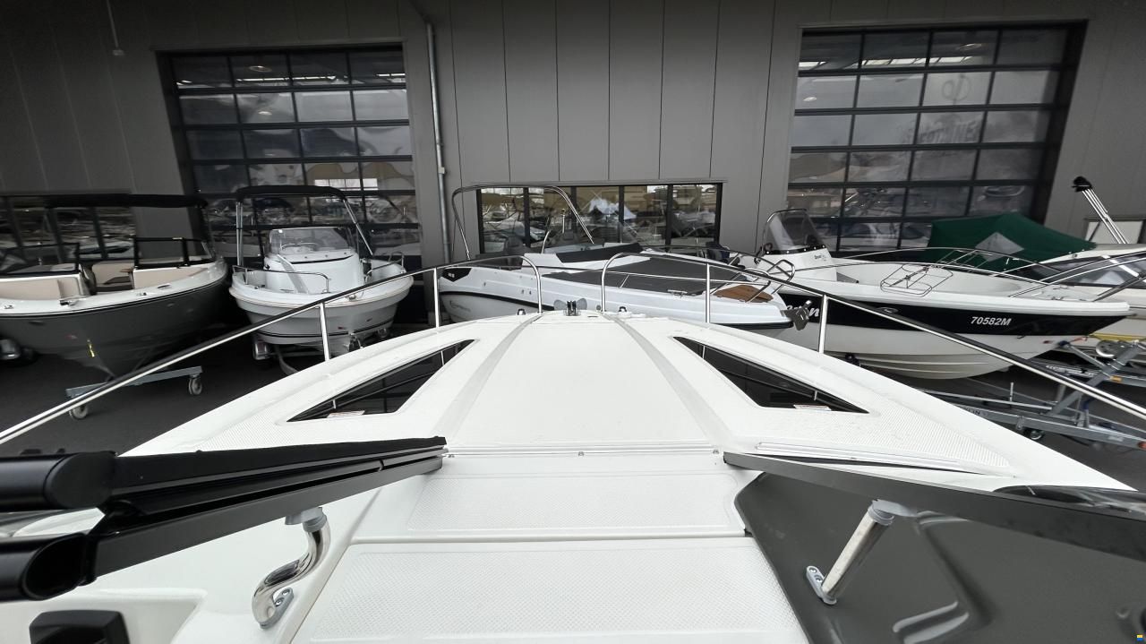 Bayliner 742 R