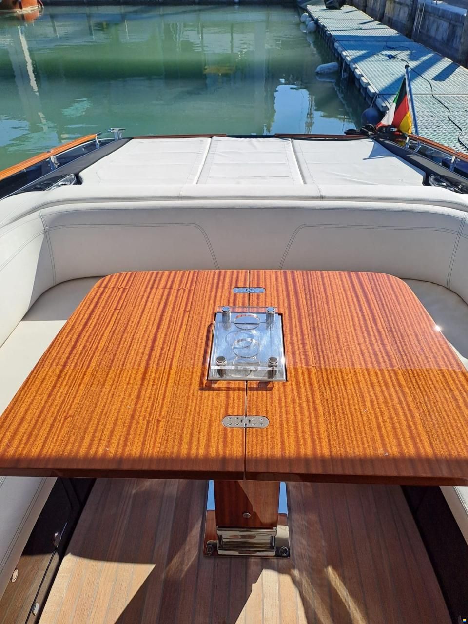 Riva MARE 38
